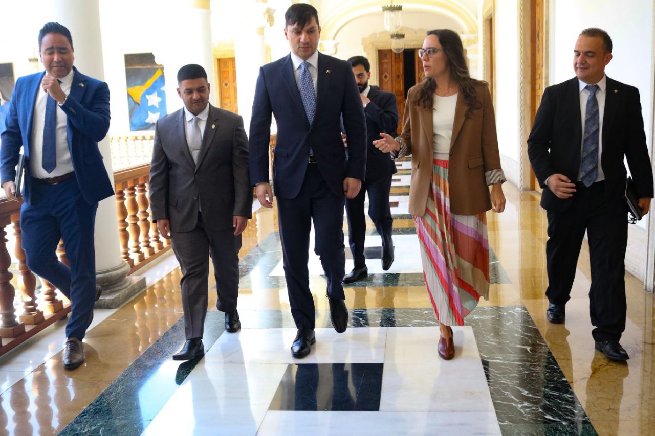 Gobierno Bolivariano afianza históricos vínculos de hermandad con representantes diplomáticos de Asia en Caracas