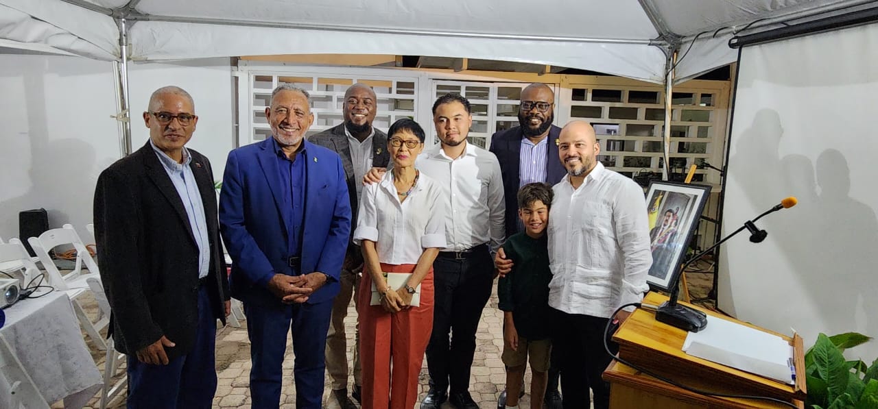 Primer Ministro de San Vicente y las Granadinas reconoce labor del IVCC como puente de amistad y cooperación binacional