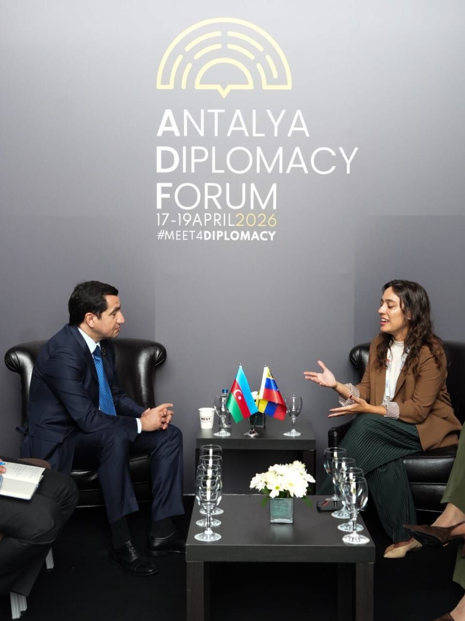 Venezuela y Azerbaiyán estrechan contactos para profundizar su agenda de trabajo conjunto