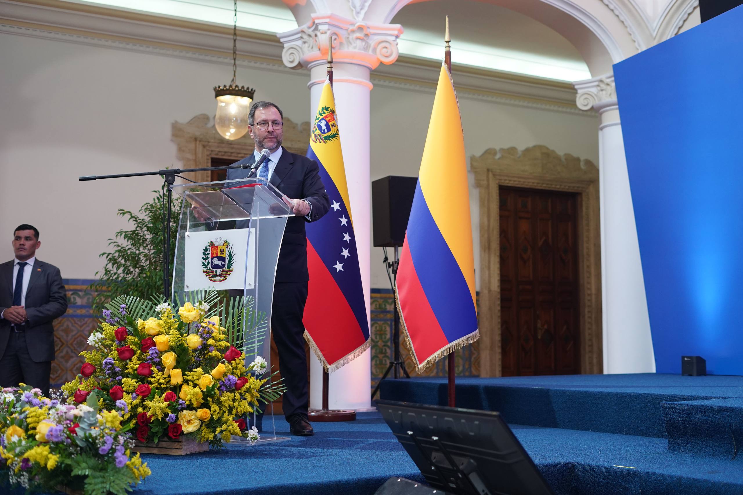 Venezuela y Colombia instalan III reunión de comisión de vecindad para fortalecer cooperación