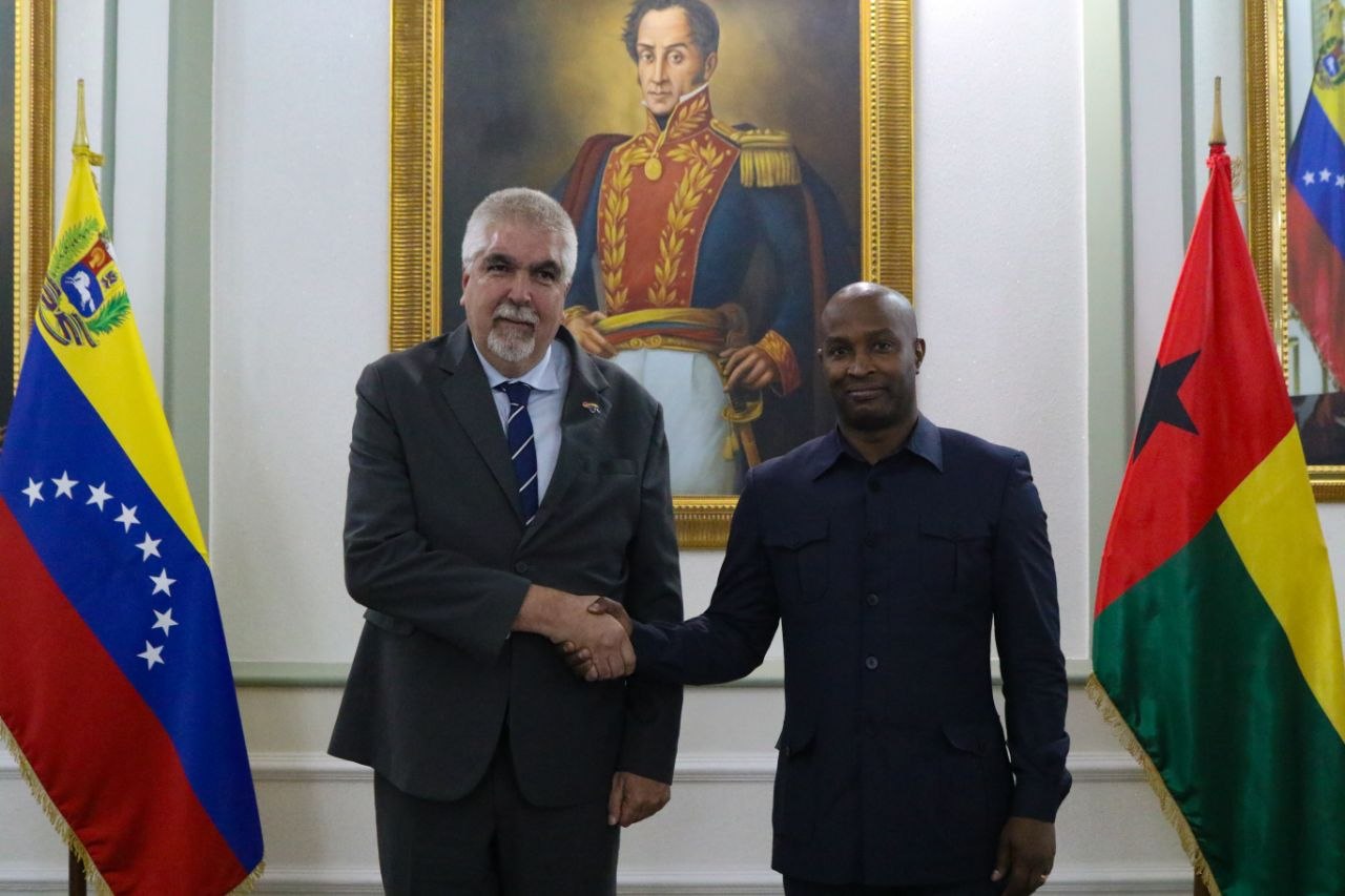 Canciller de Guinea-Bissau llega a Venezuela para fortalecer la amistad y cooperación bilateral