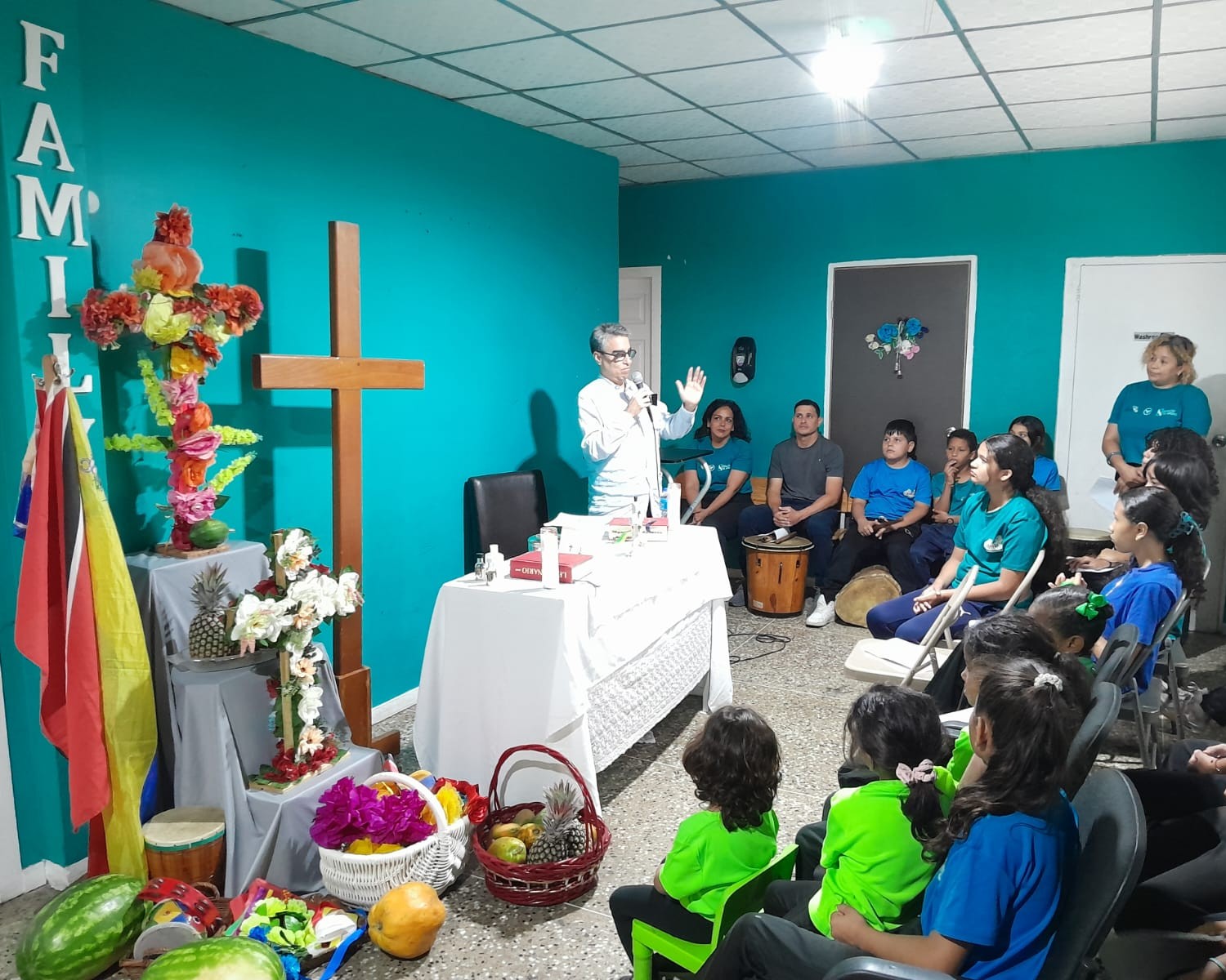 Celebración de la Cruz de Mayo reunió a la comunidad venezolana y trinitense en Arima
