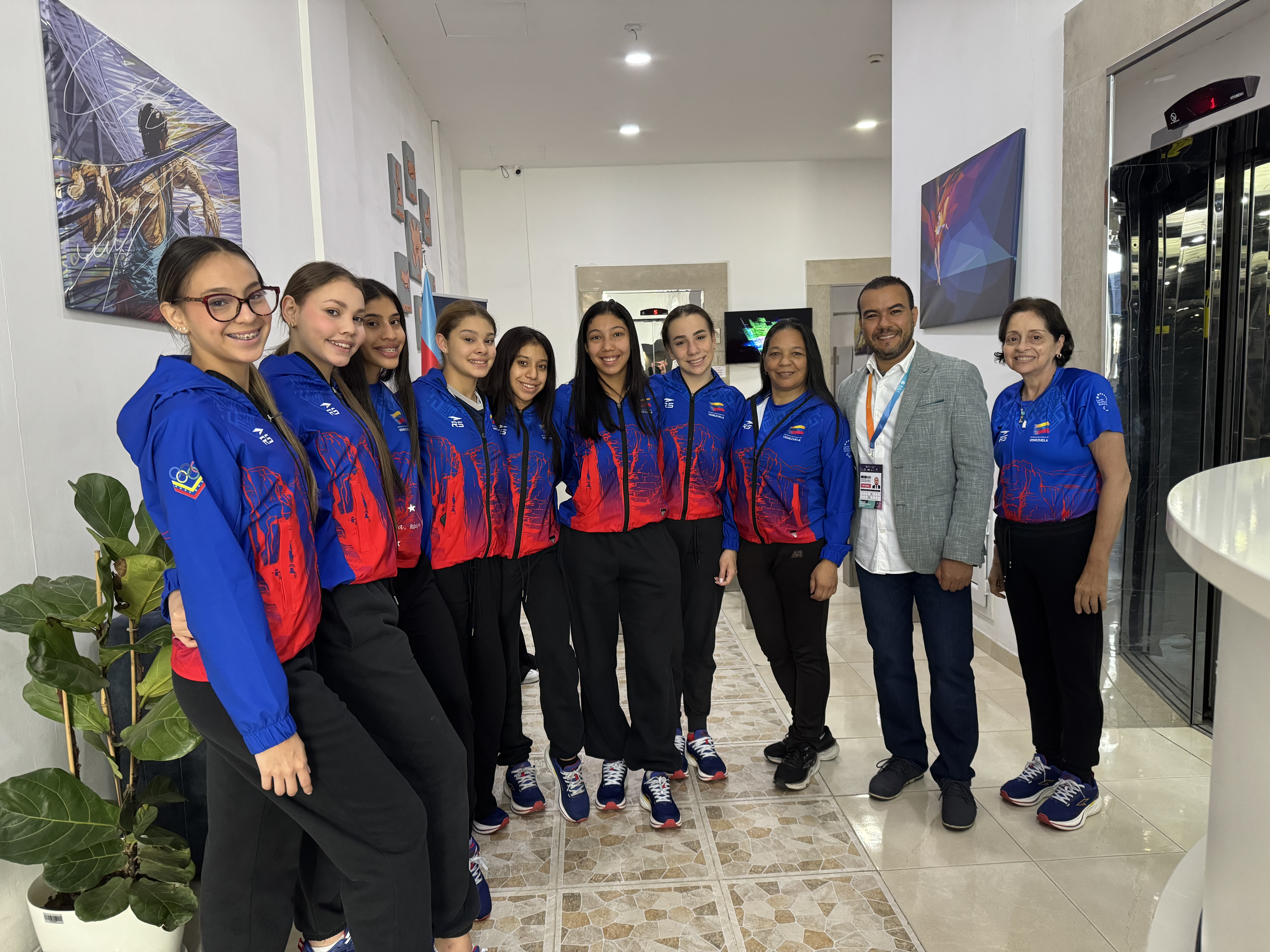 Delegación nacional es galardonada como "Equipo Revelación" en la Copa Europea de Gimnasia Rítmica 2026 en Azerbaiyán