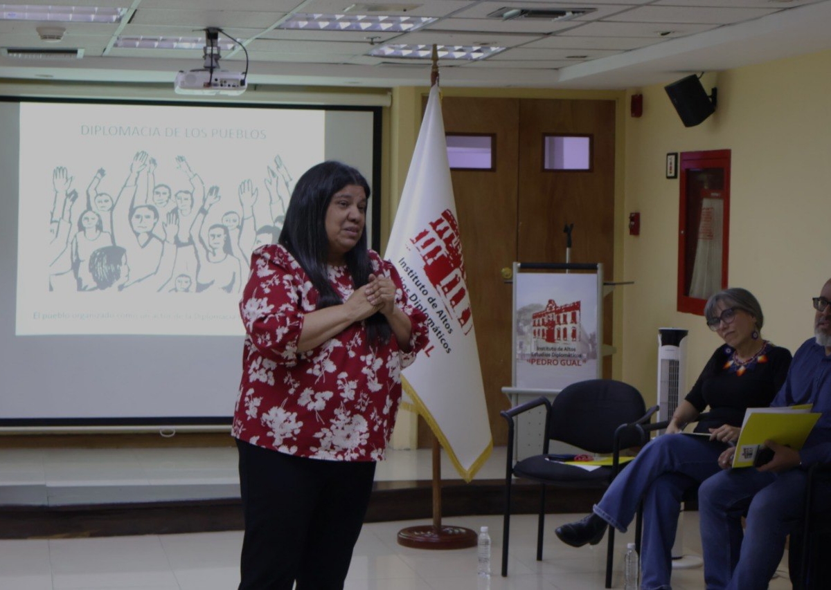 IAEDPG fortalece formación territorial con taller sobre Diplomacia de los Pueblos y Comunal