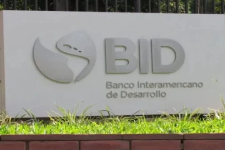 BID dona un millón de dólares a Venezuela para apoyar trabajos de emergencia