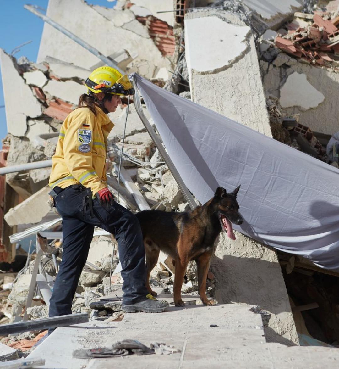 Cancilleres de Venezuela y Arabia Saudita conversan sobre labores de rescate tras devastadores sismos