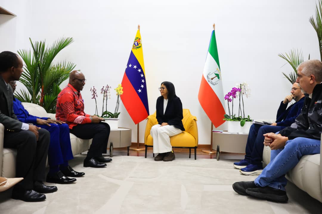 Presidenta (E) Delcy Rodríguez agradece solidaridad de la República de Guinea Ecuatorial