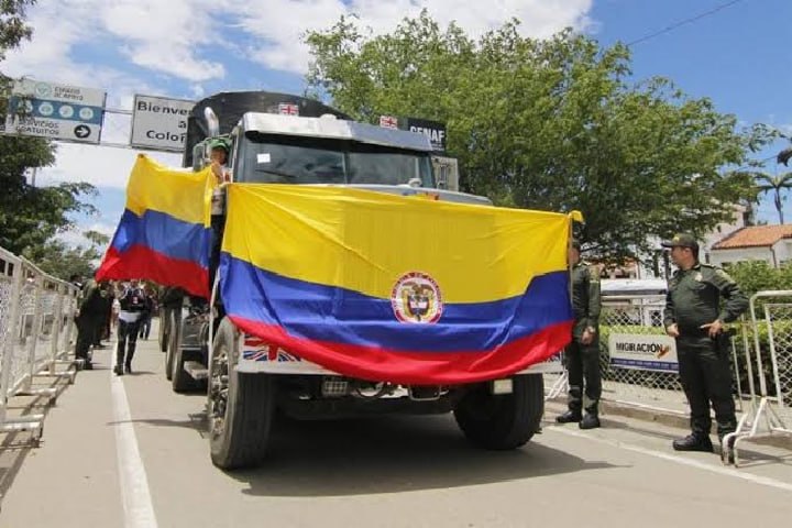 Continúa llegada de gandolas con ayuda humanitaria de Colombia a Táchira