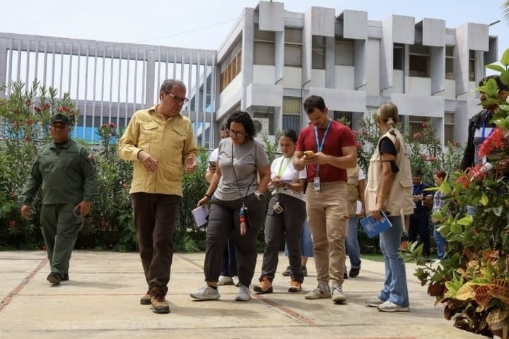 Equipo de Arquitectura humanitaria de la ONU constata organización en campamentos transitorios