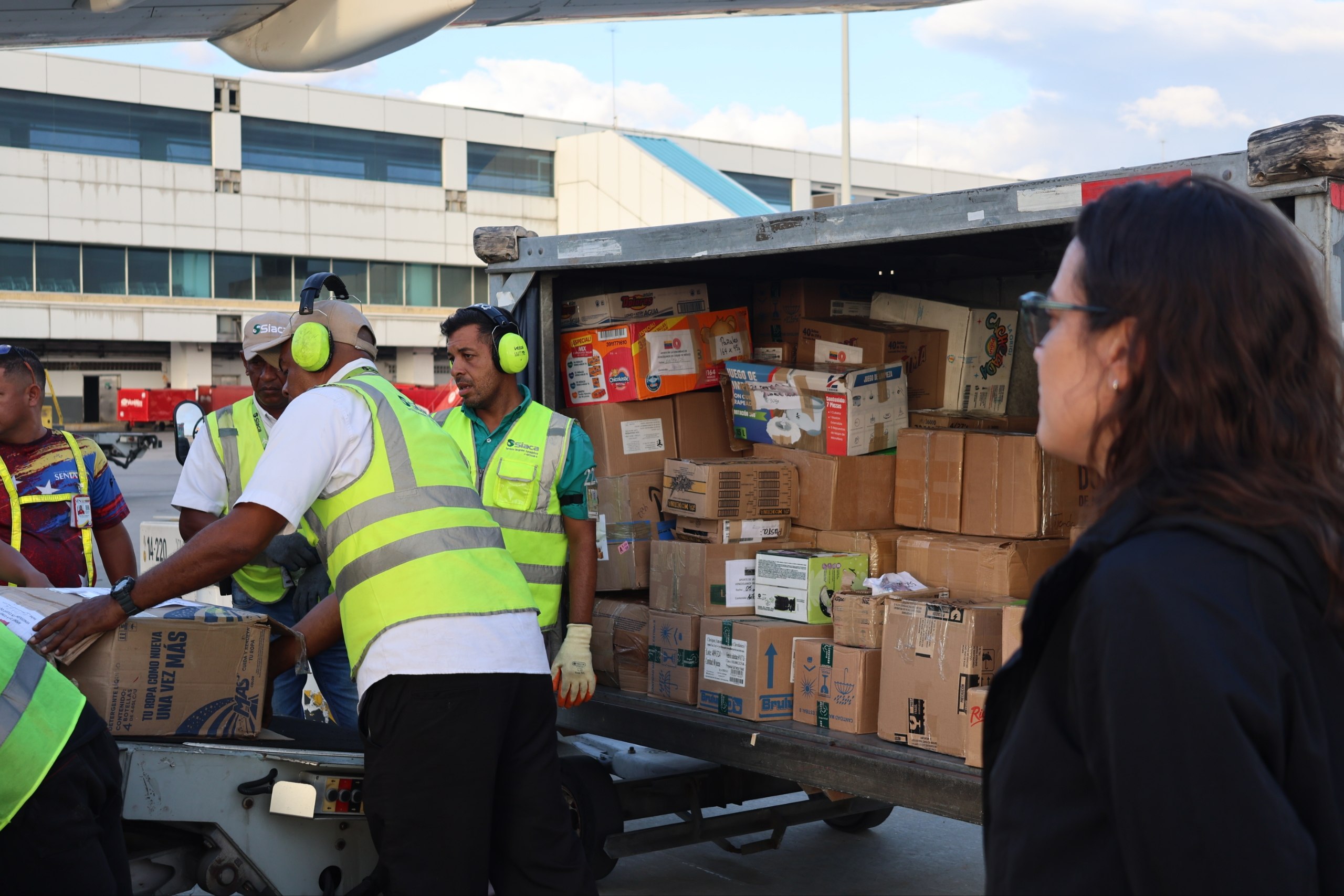 Venezuela recibe nueva ayuda humanitaria de México