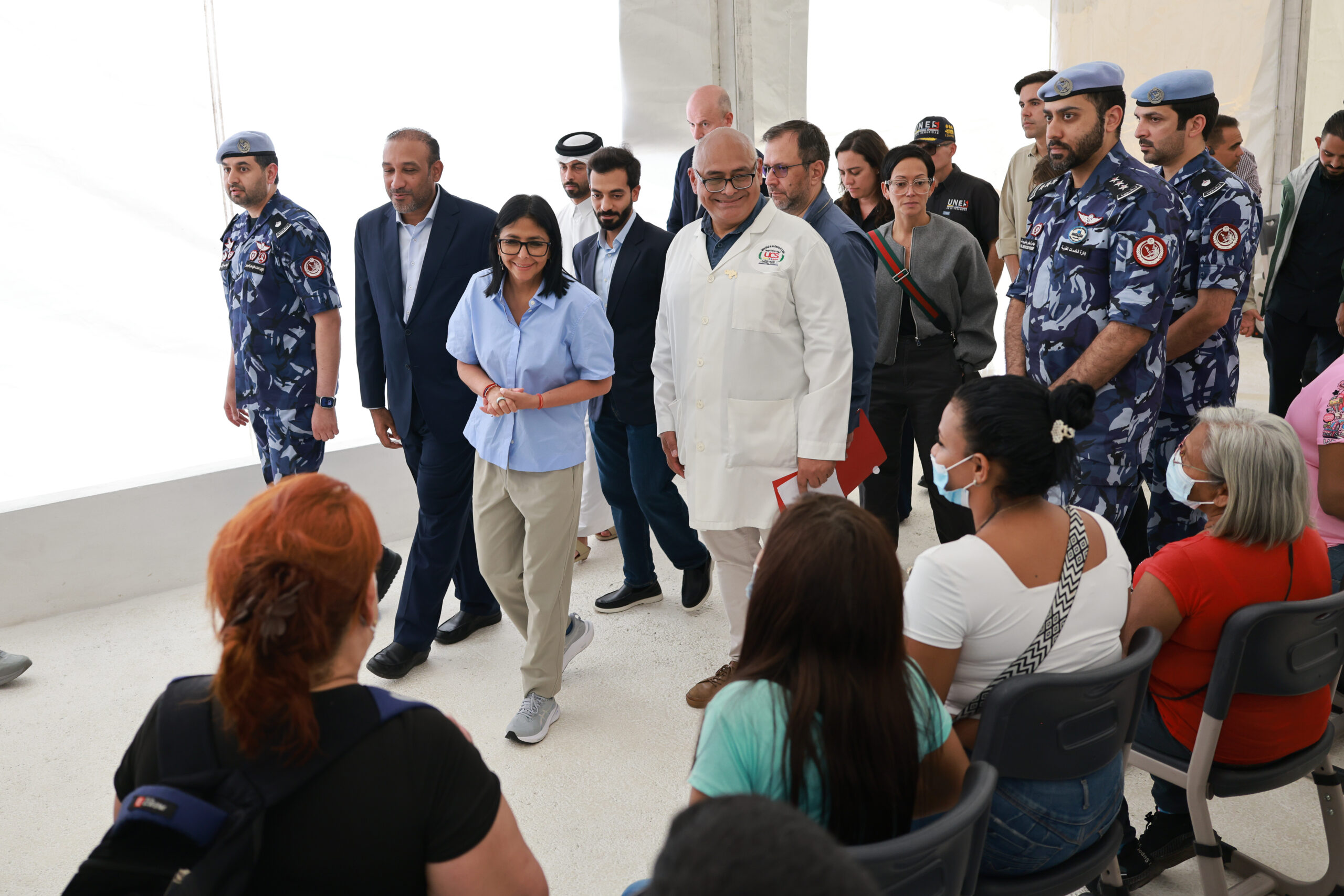 Presidenta Delcy Rodríguez visita hospital móvil instalado por Qatar