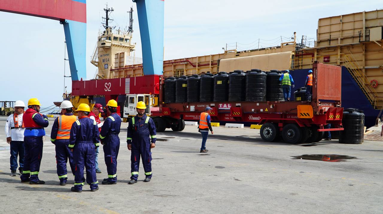 Venezuela recibe 88 contenedores de ayuda humanitaria enviada por la CARICOM