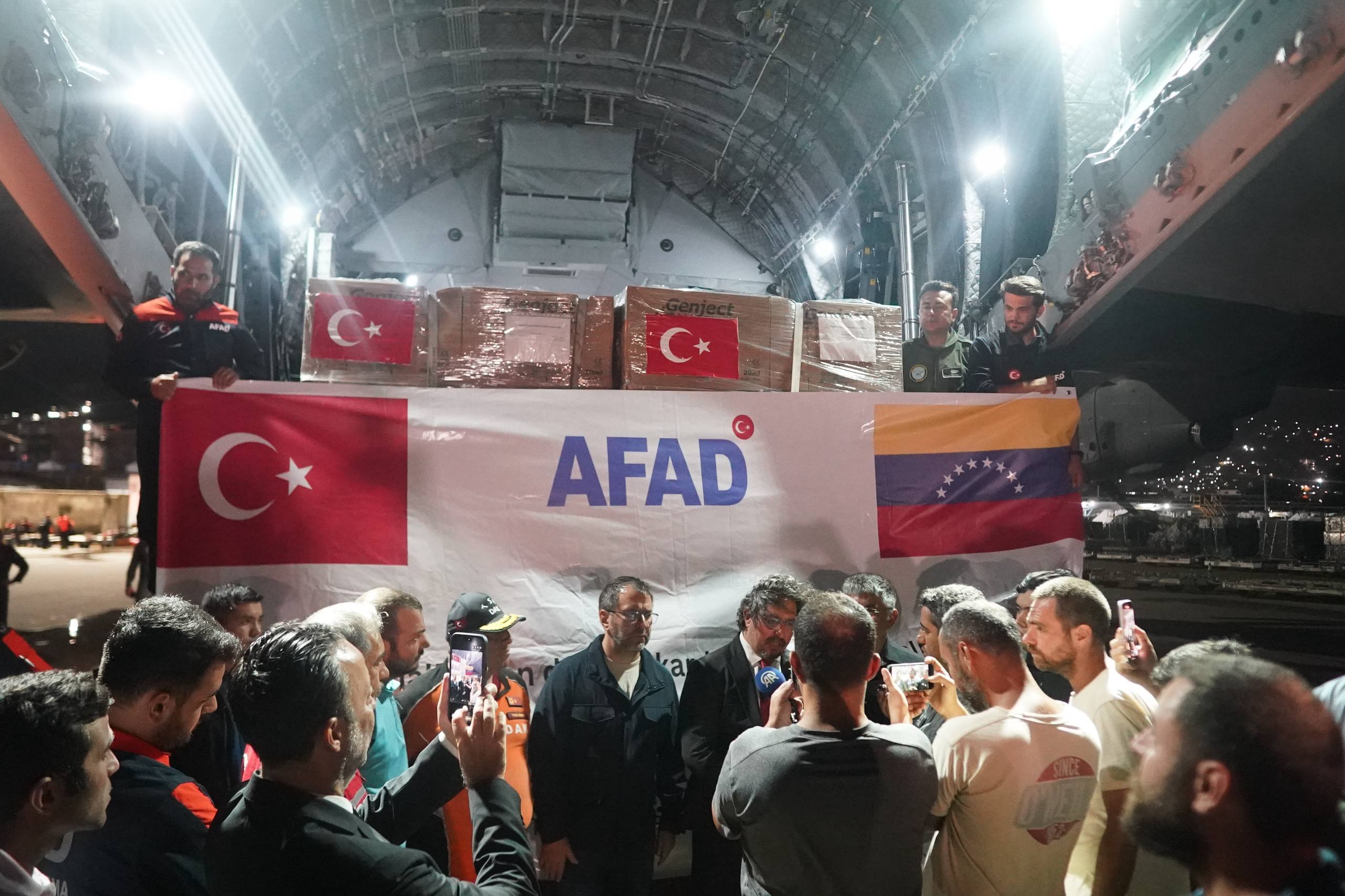 Llega a La Guaira nuevo cargamento de ayuda humanitaria de Türkiye