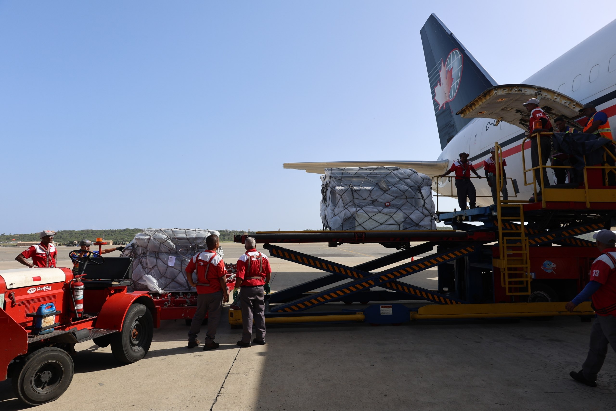 Cruz Roja venezolana recibe nuevo cargamento de ayuda humanitaria