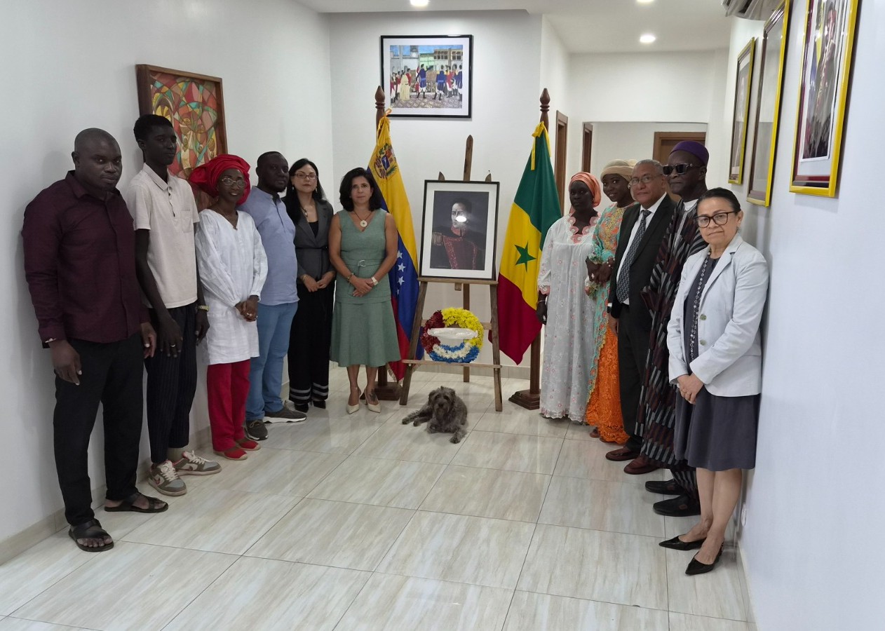 Embajada en Senegal conmemoró el natalicio del Libertador Simón Bolívar