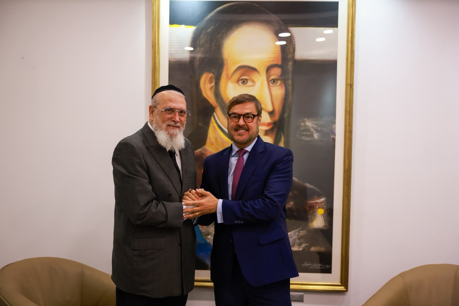 Rabino principal de la Asociación Israelita de Venezuela, Isaac Cohen, entregó carta solicitando a la presidenta Delcy Rodríguez considerar el restablecimiento de las relaciones diplomáticas entre Venezuela e Israel