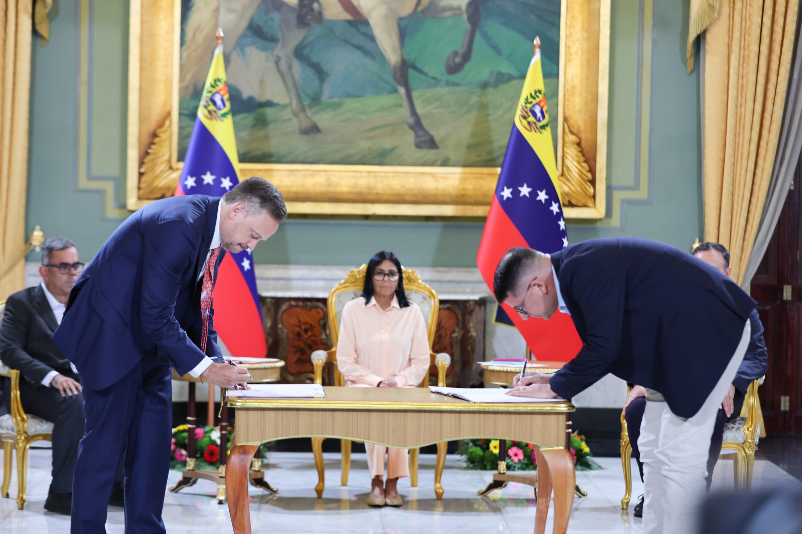 Presidenta Delcy Rodríguez lideró firma de addendum al contrato entre la estatal Corpoelec e IMPSA para fortalecer el SEN