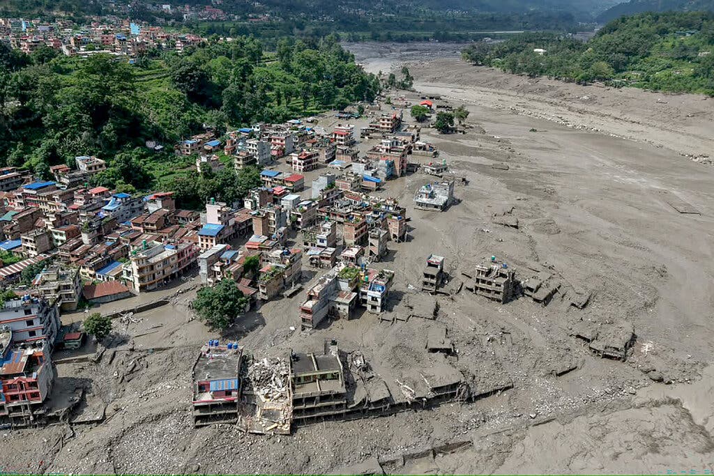 Venezuela se solidariza con China y Nepal tras las devastadoras inundaciones en regiones fronterizas
