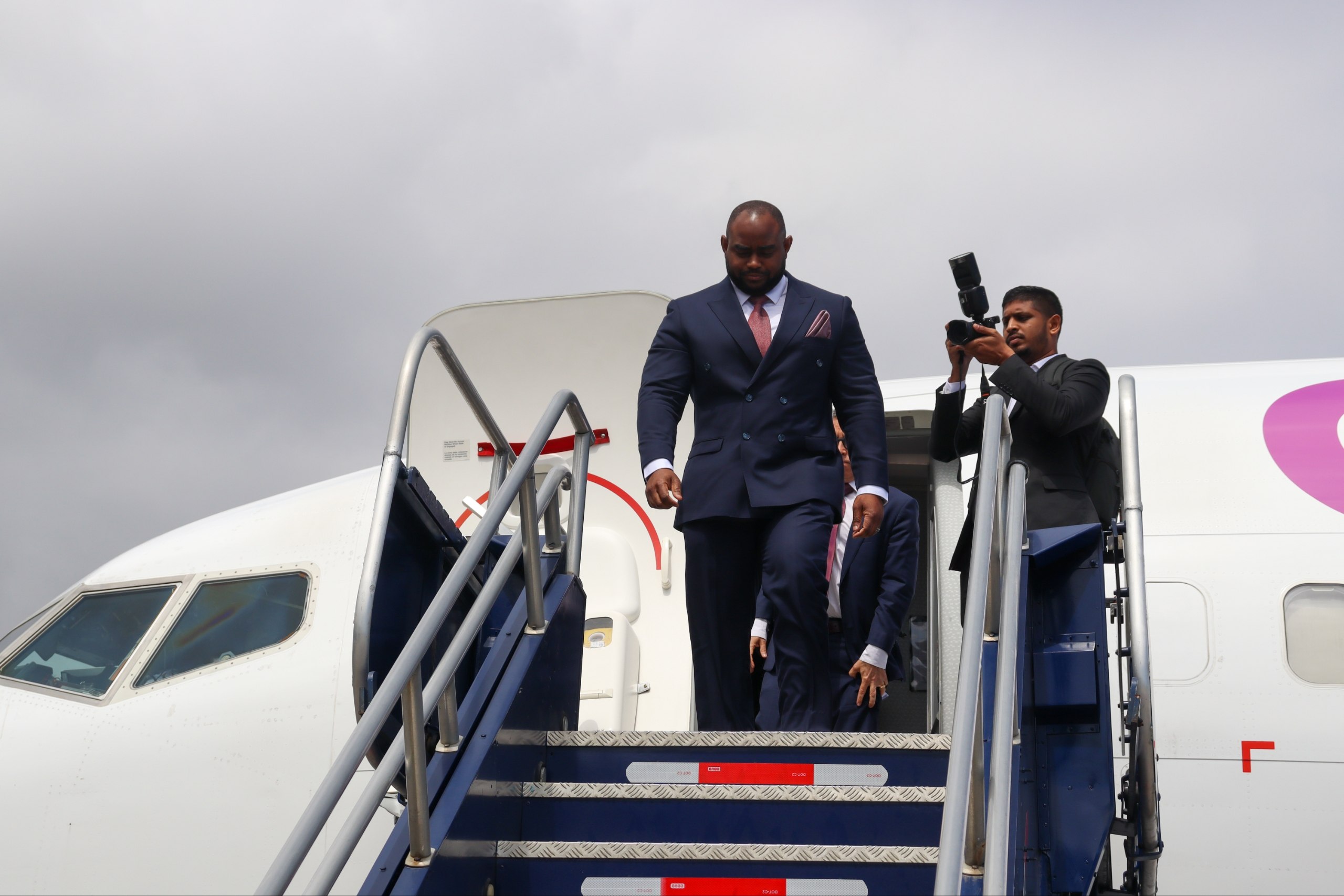 Canciller de Trinidad y Tobago realiza visita oficial a Caracas