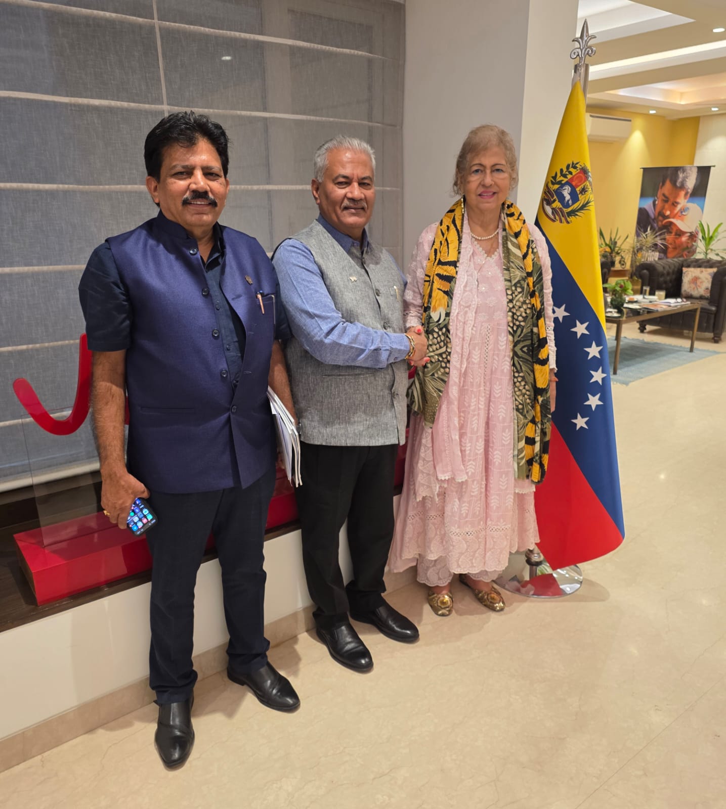 Embajada de Venezuela en la India avanza conversaciones con directivos de la Alianza Internacional de los Grandes Felinos