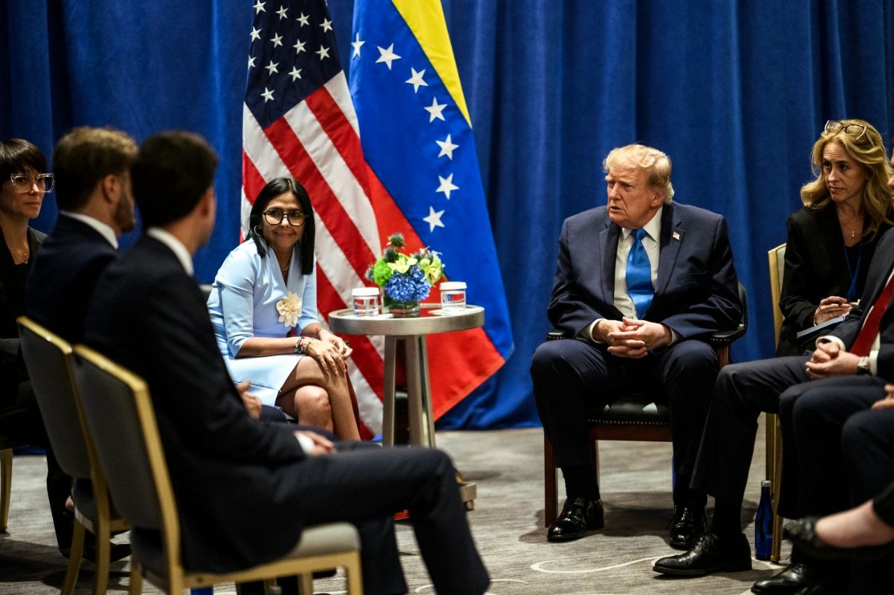 Presidenta Delcy Rodríguez y el presidente Donald Trump afianzan la diplomacia bilateral en histórico encuentro de alto nivel