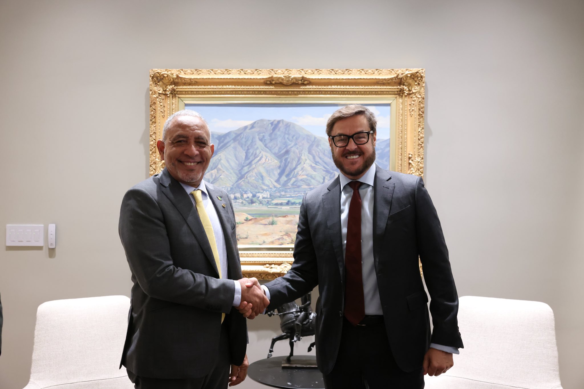 Venezuela y San Vicente y las Granadinas reafirman histórica amistad durante encuentro en Nueva York