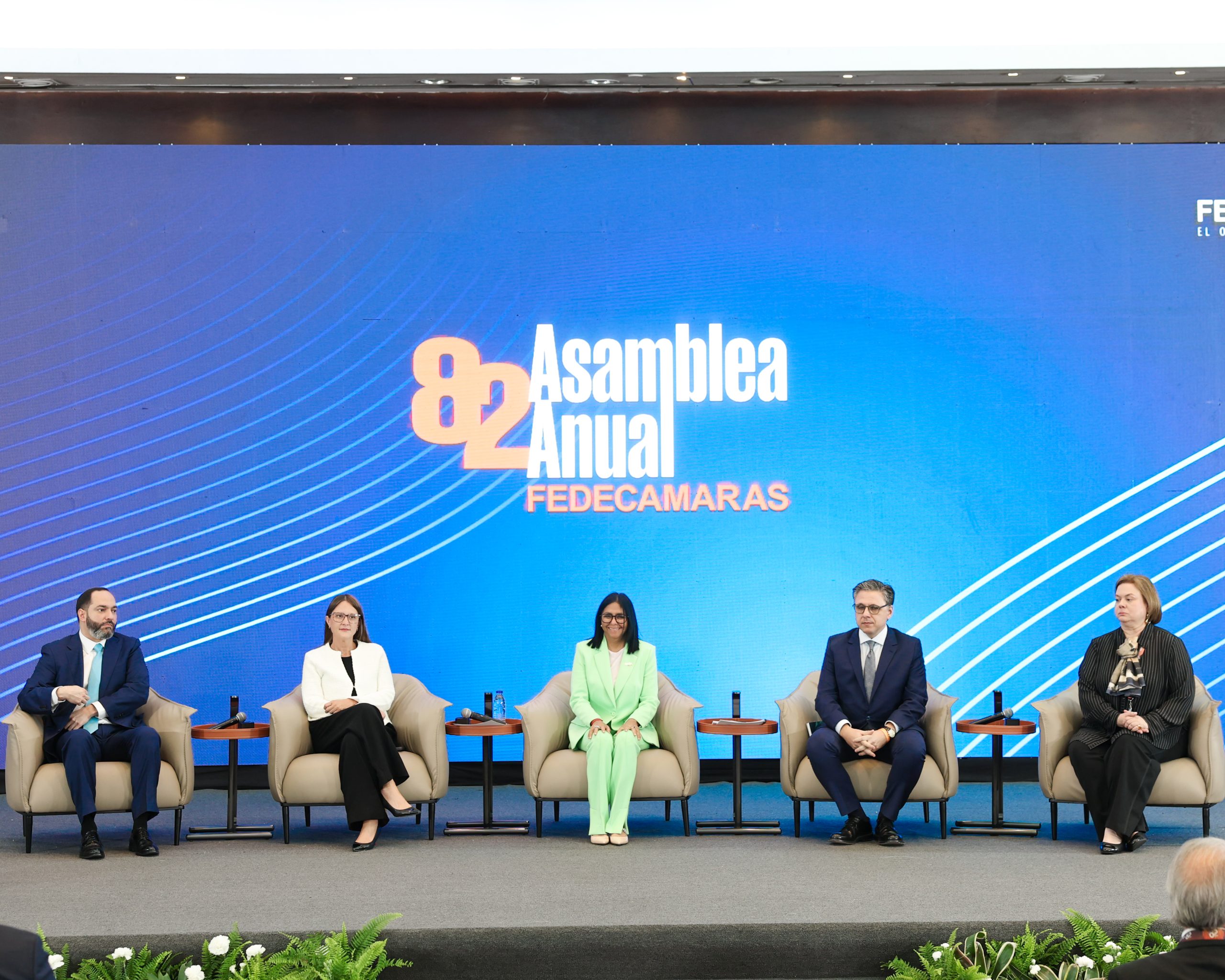 Presidenta Delcy Rodríguez asiste a instalación de la 82.ª Asamblea Anual de Fedecámaras