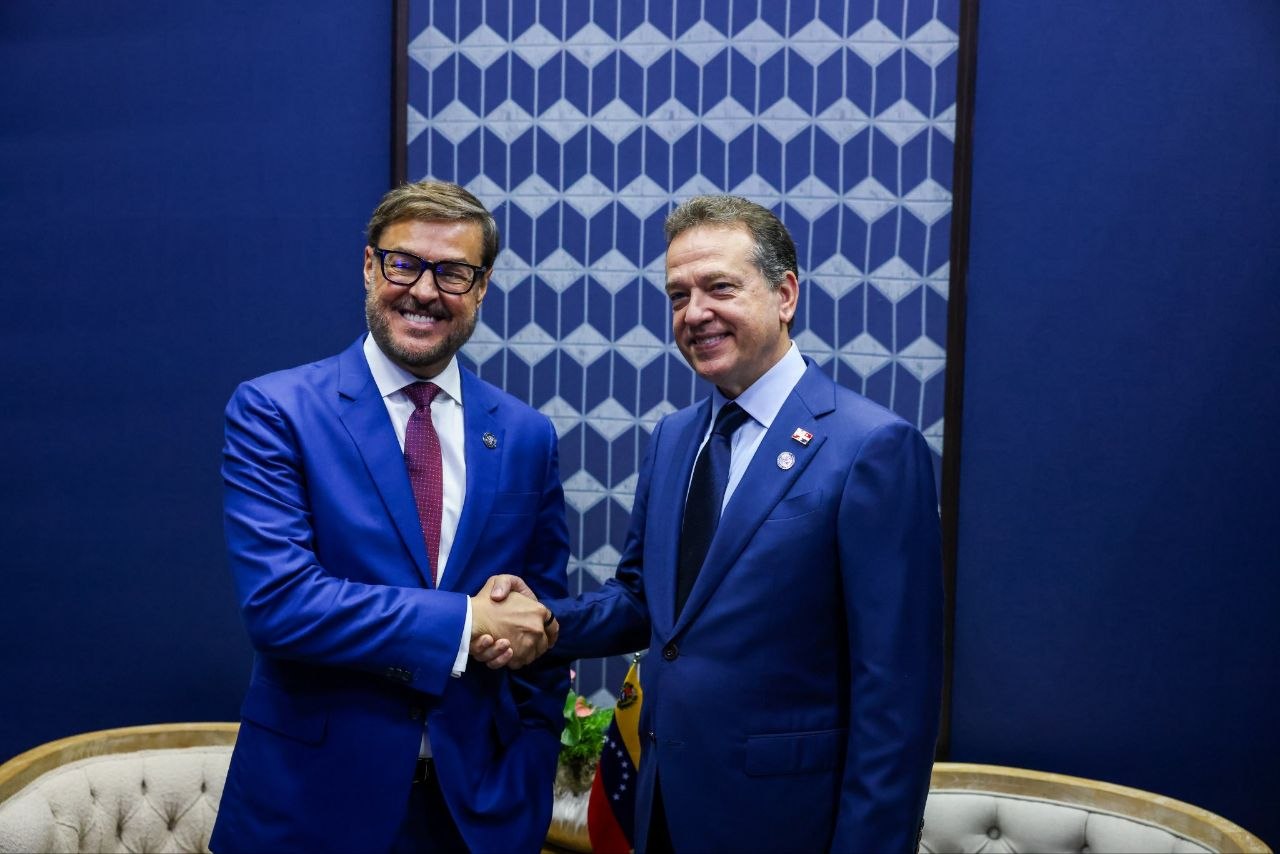 Gobierno de Venezuela reafirma voluntad de normalizar gradualmente sus históricas relaciones con República Dominicana