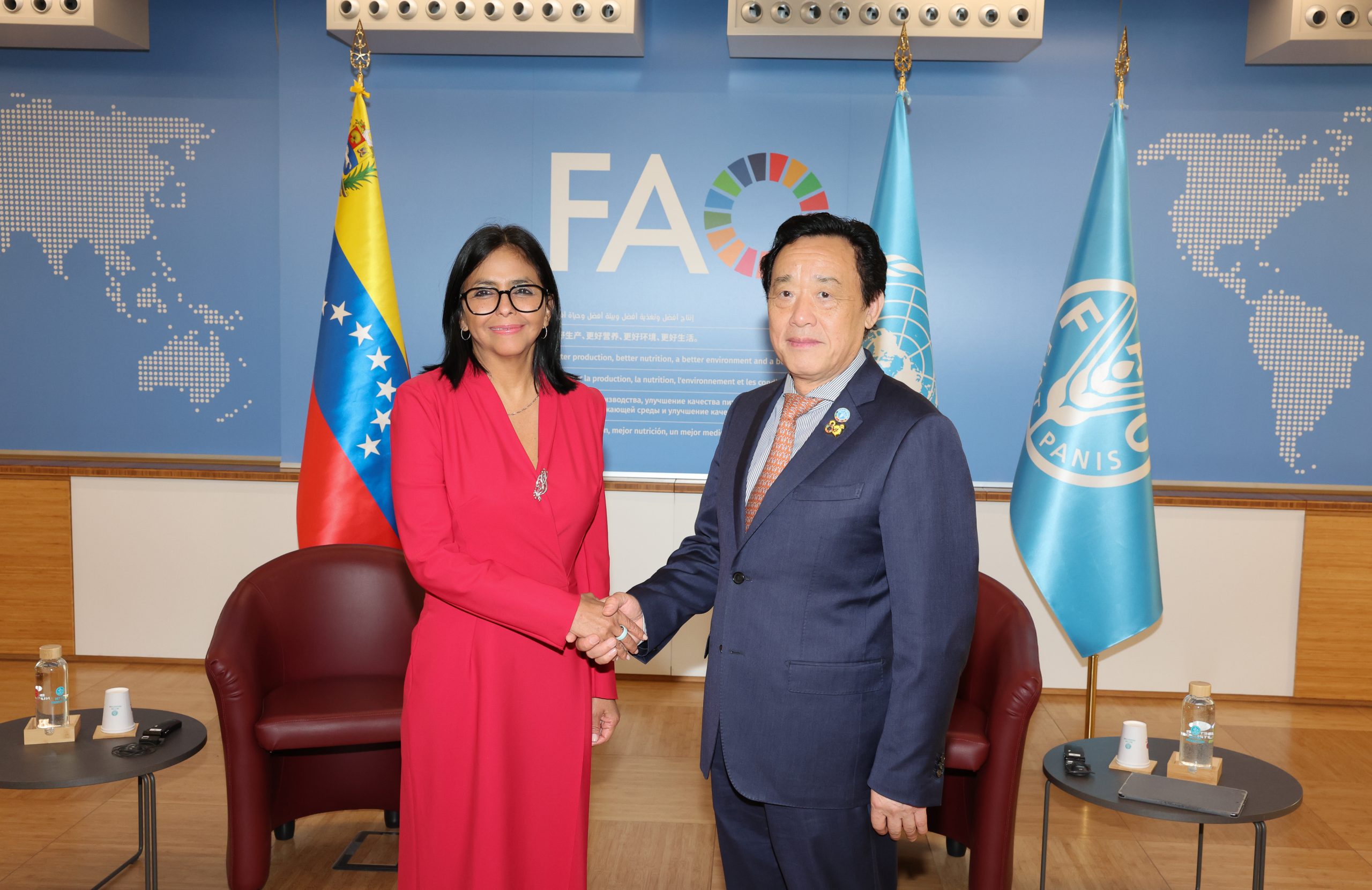 Presidenta Delcy Rodríguez se reúne en Roma con el Director General de la FAO
