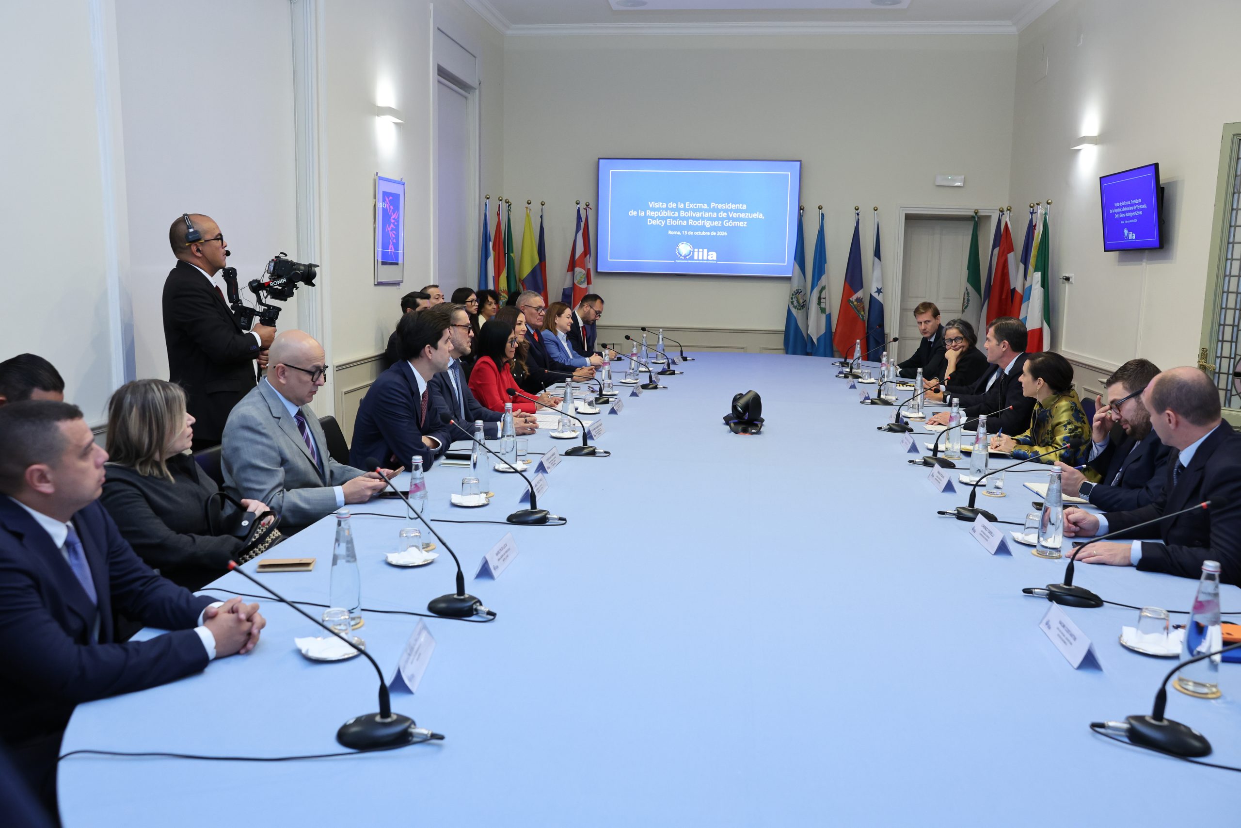 Presidenta Delcy Rodríguez visita sede de la Organización Internacional Ítalo-Latinoamericana en Roma