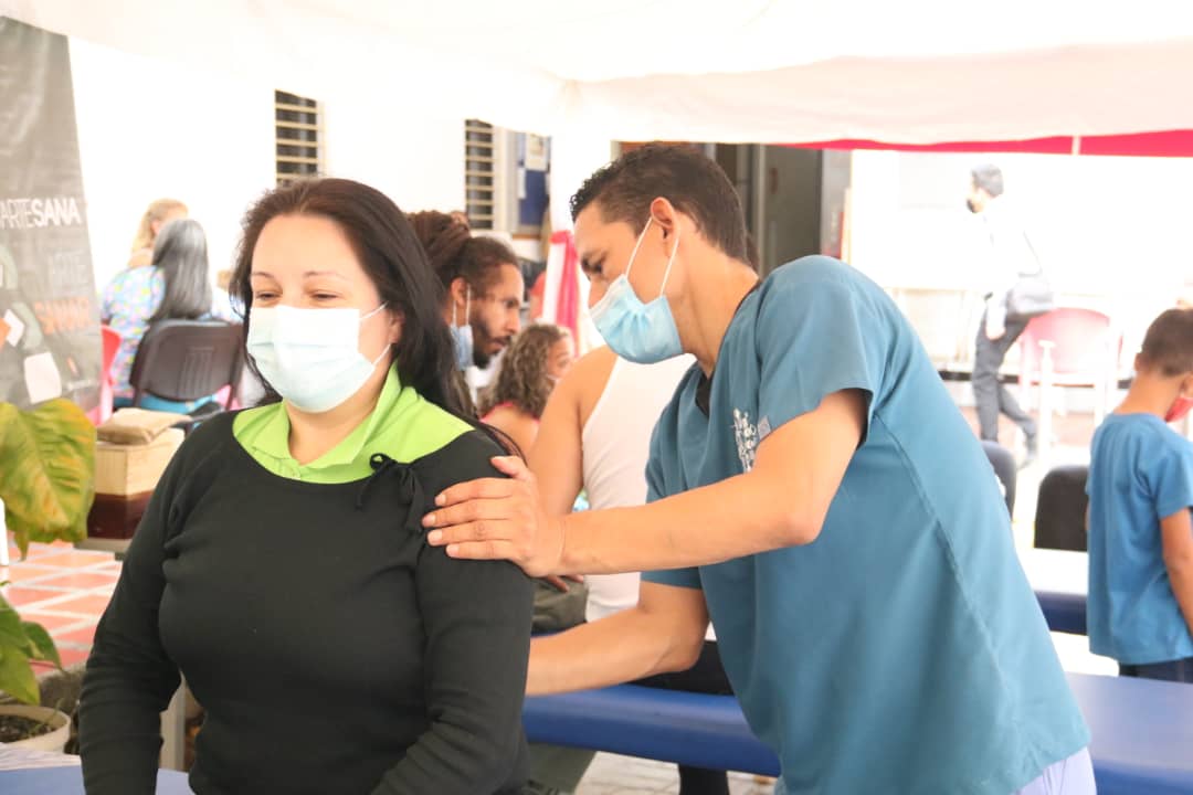 Trabajadores de la Cancillería agradecen atención integral en I Megajornada de Salud 2022