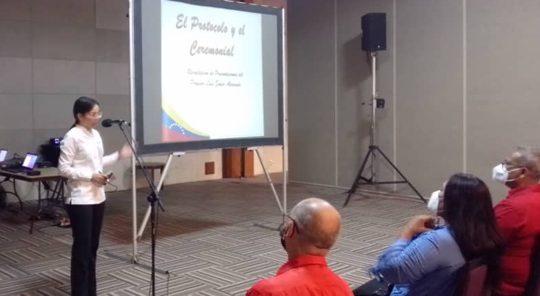 Oficina de Protocolo y Ceremonial Diplomático de Cancillería dicta taller en Nueva Esparta