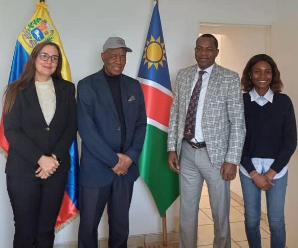 Embajadora designada de Venezuela se reunió con Comisión Electoral de Namibia