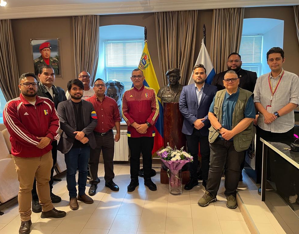 Recuerdan en Moscú al Comandante Hugo Chávez a 70 años de su natalicio