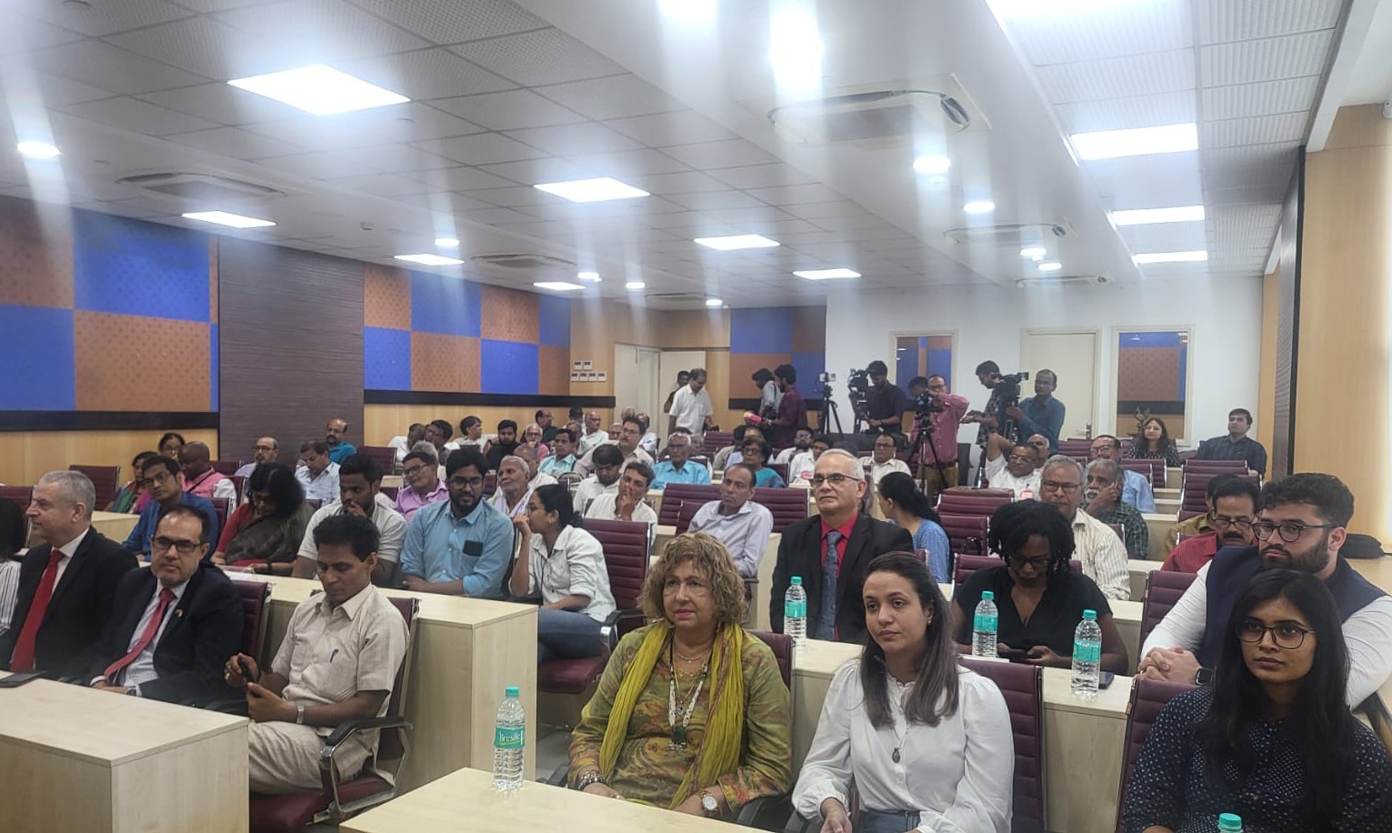 Embajadora de Venezuela participó en actividad de solidaridad con Cuba en India