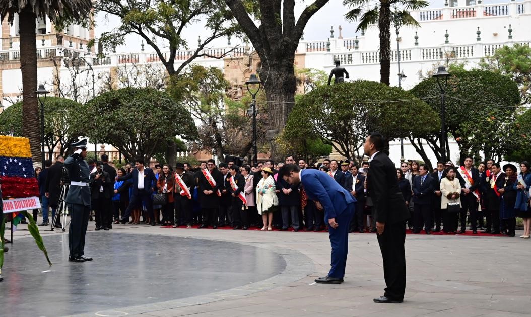 Venezuela presente en celebración de los 199 años de la independencia de Bolivia