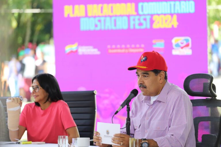 Presidente alertó a jóvenes venezolanos sobre guerra cognitiva en redes sociales