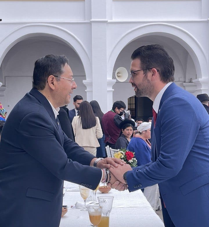 Embajador saluda al Presidente Arce en aniversario de independencia de Bolivia