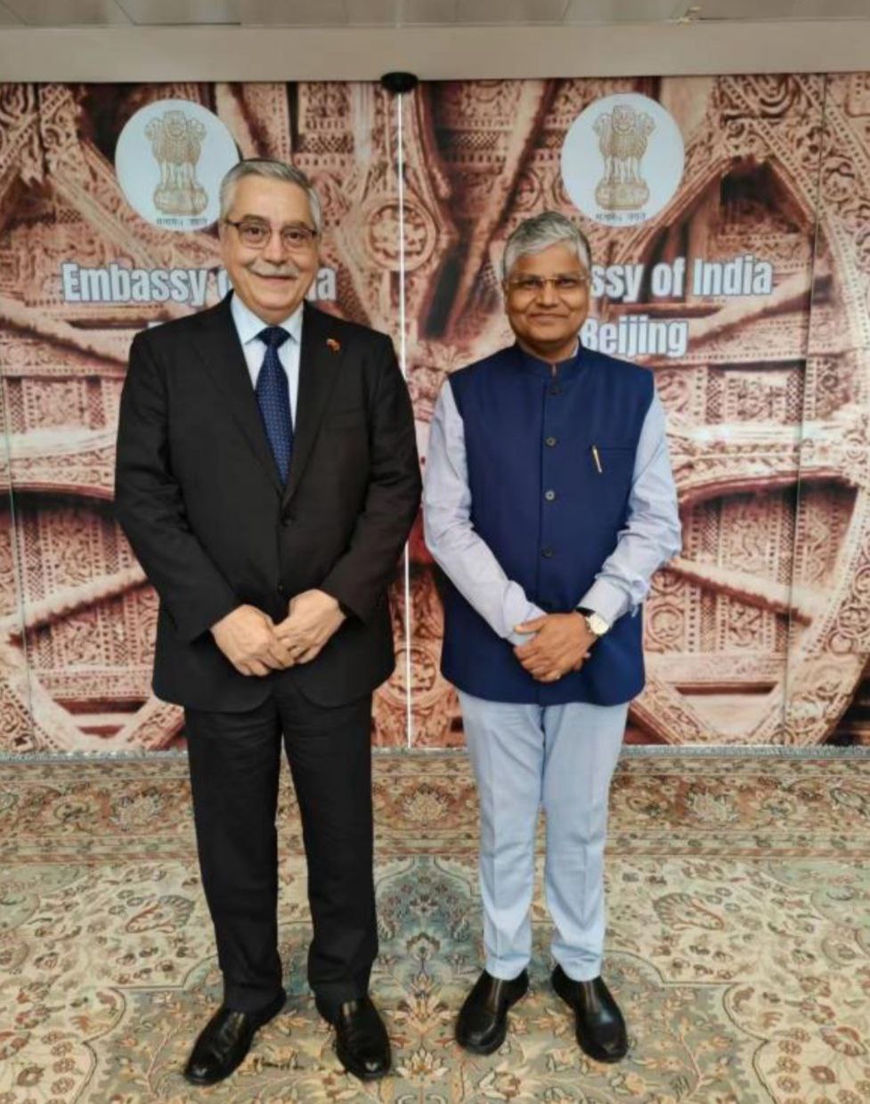 Embajadores de Venezuela e India en China abordan temas de interés bilateral