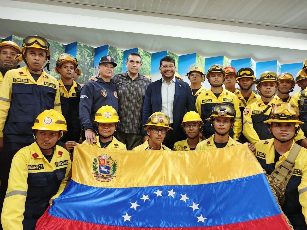 Fuerza de Tarea Simón Bolívar envía a Bolivia ayuda para mitigar incendios