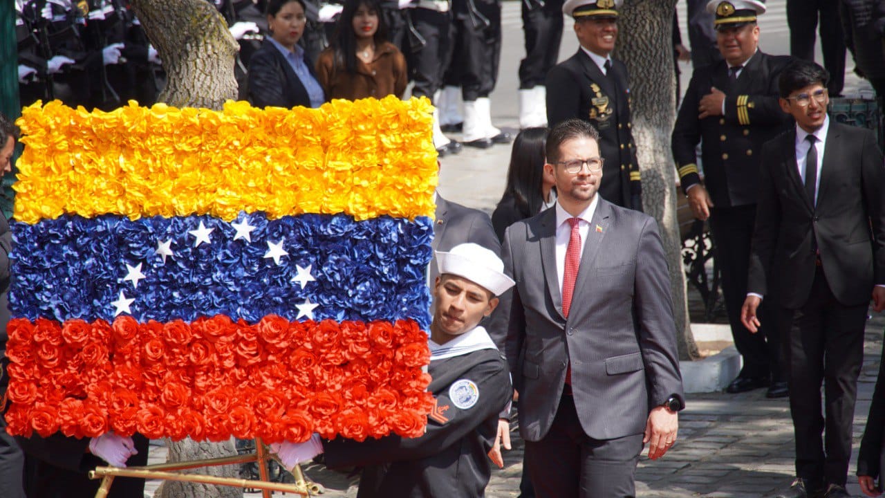 Venezuela participa en conmemoración de Independencia de México en Bolivia