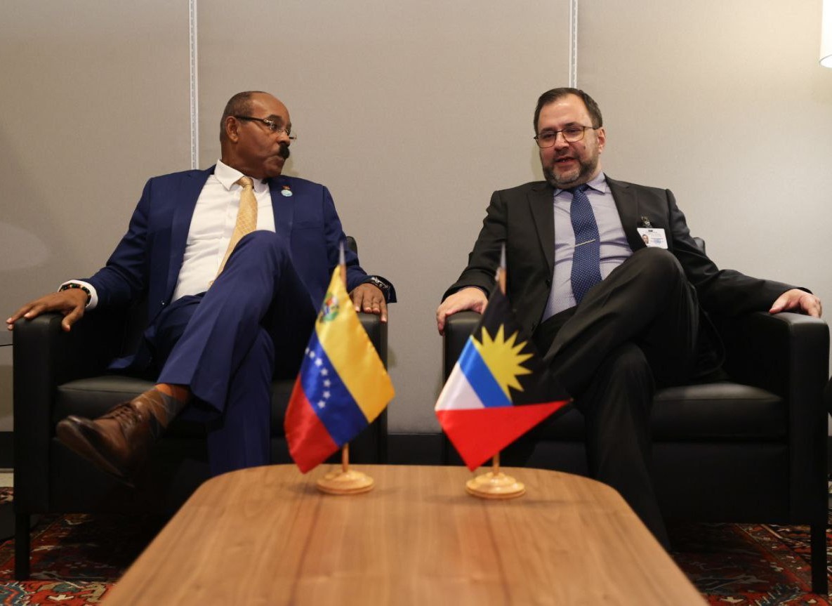 Venezuela y Antigua y Barbuda fomentan una mayor cooperación mutua