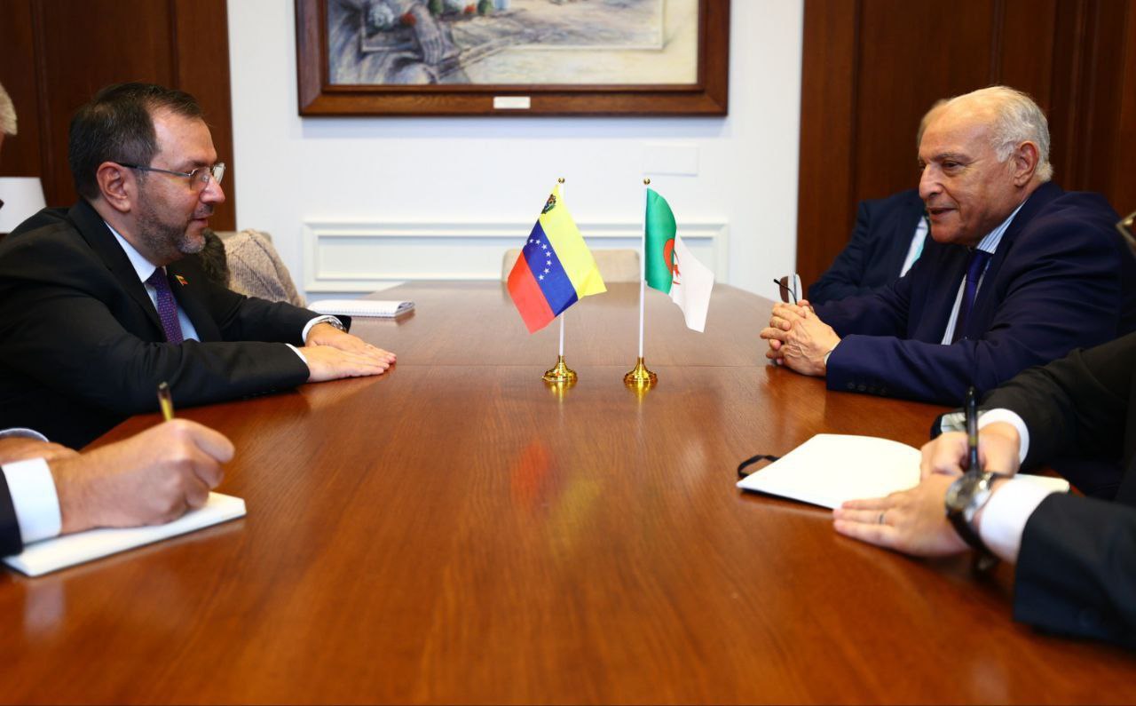 Venezuela y Argelia acuerdan reforzar agenda de amistad y cooperación