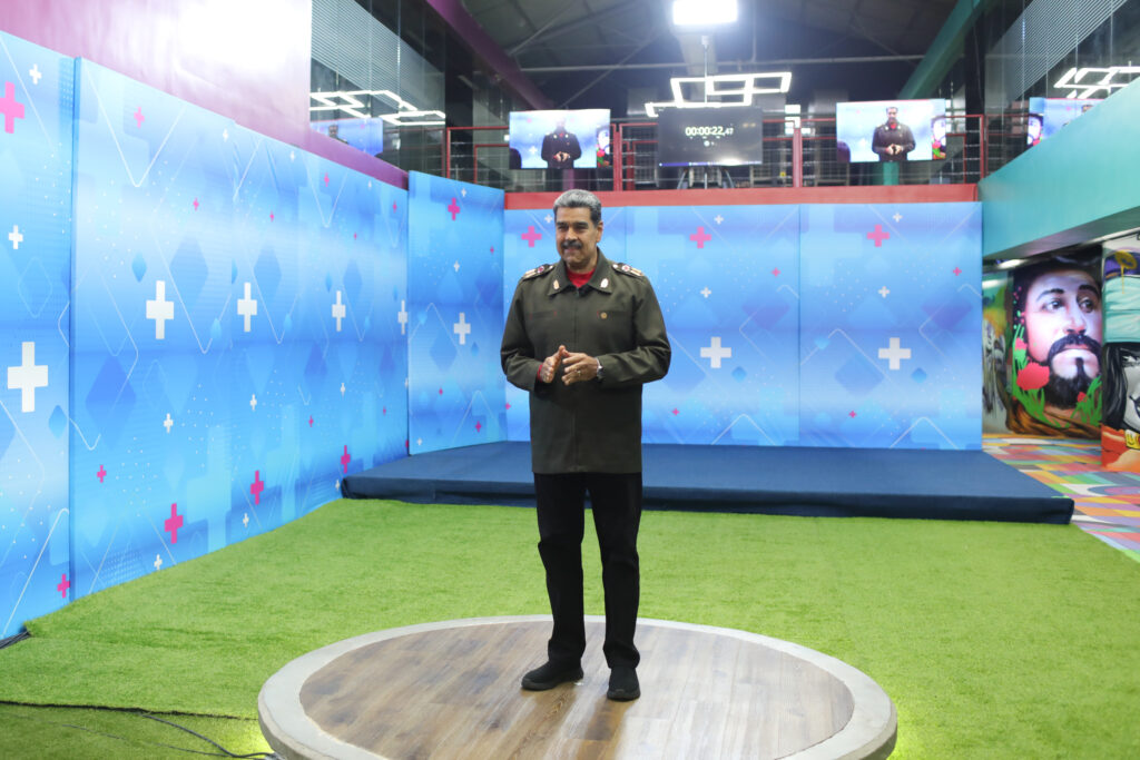 Presidente Maduro evalúa propuesta de mediar en Colombia con la CELAC y ALBA-TCP