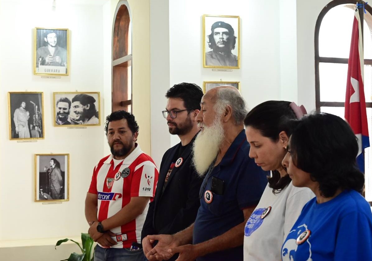 Embajador recorre ruta del Guerrillero Heroico Ernesto Che Guevara en Bolivia
