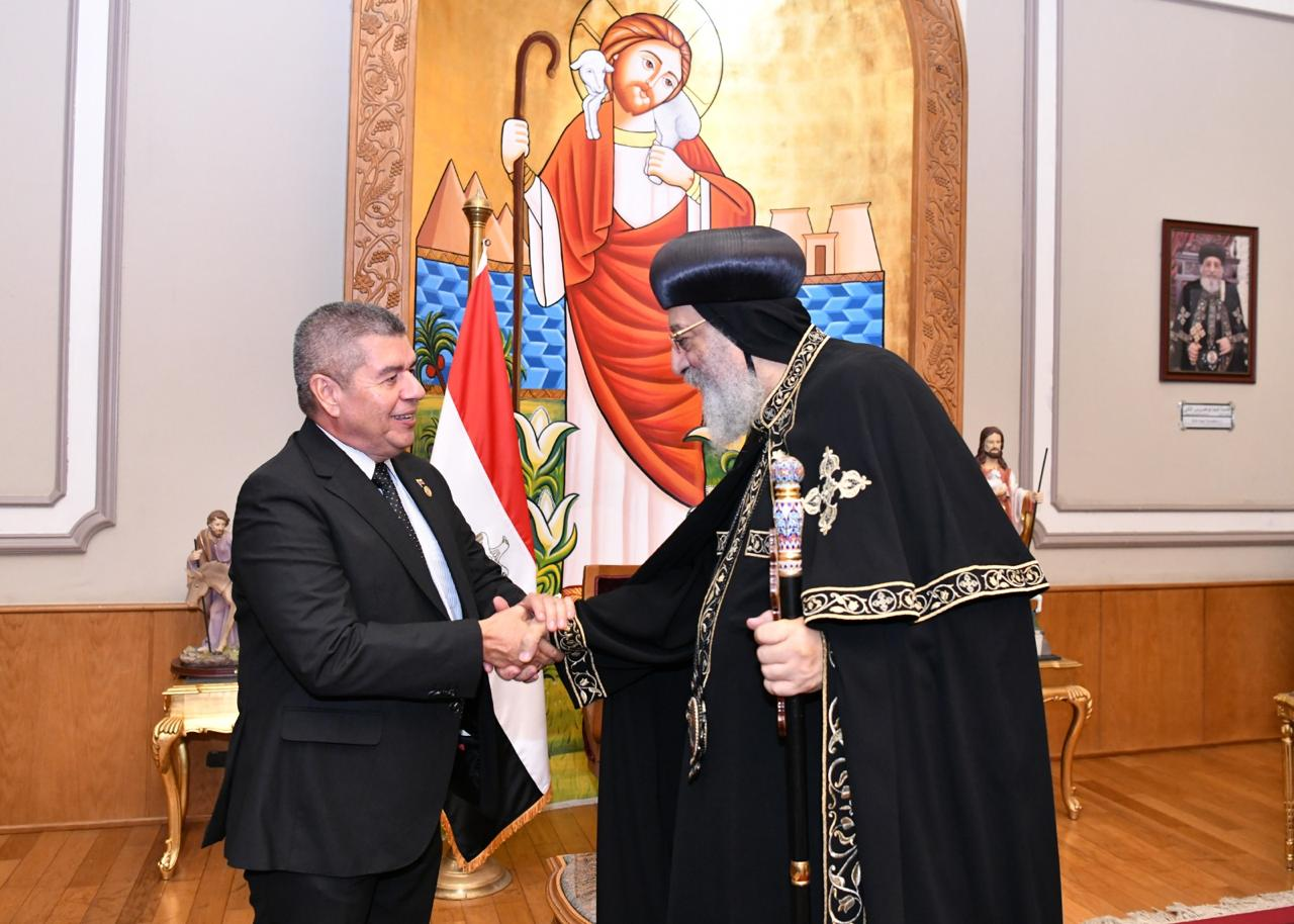 Embajador de Venezuela en Egipto asiste a encuentro con el Papa Tawadros II