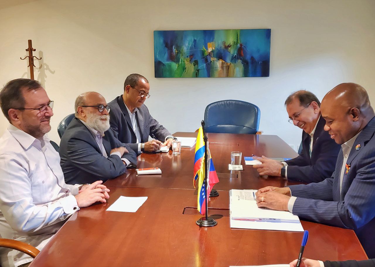 Cancilleres de Venezuela y Colombia tratan en Cali temas e intereses compartidos