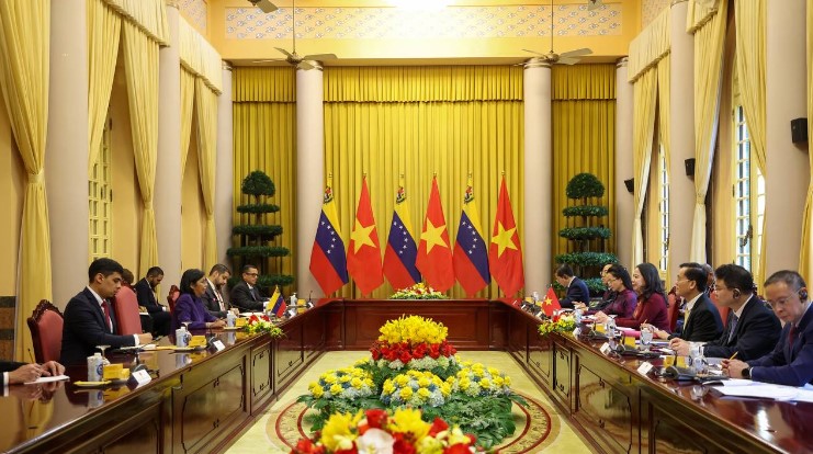 Vicepresidenta se reunió con su homóloga de Vietnam para fortalecer cooperación
