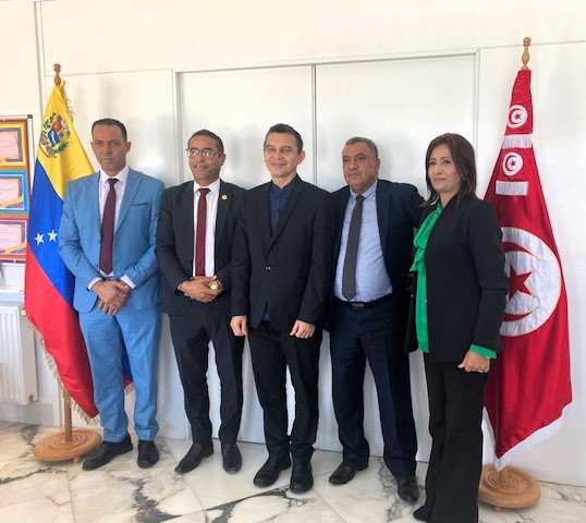 Reunión preparatoria del Foro Parlamentario Mundial antifascista hacen en Túnez