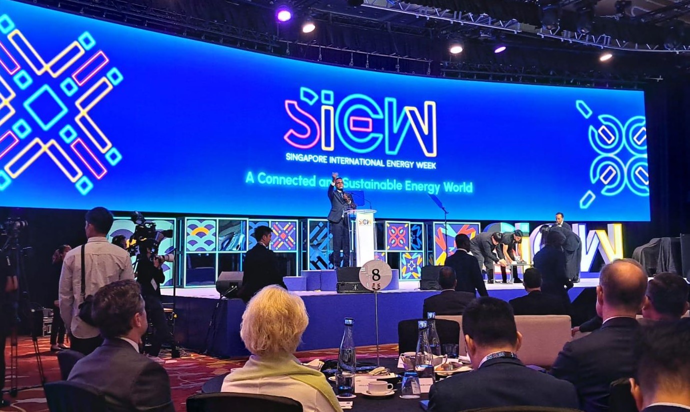 Embajada de Venezuela en Singapur participa en la Singapore Energy Week 2024